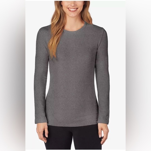 Cuddl Duds Tops - NWT Cuddl Duds
Women's Fleecewear with Stretch Long Sleeve Top Medium